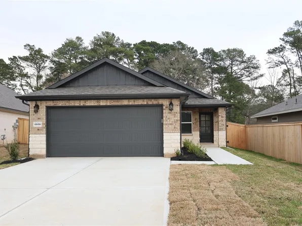 6686 Lahna Oak Dr, Conroe, TX 77304