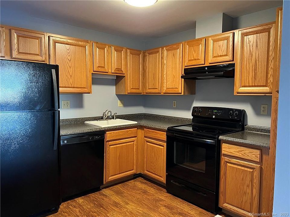 Rivers Edge Condominiums Apartment Rentals Middletown, CT Zillow