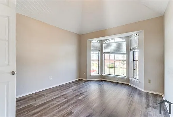 1618 Briargrove Dr — Photo 8
