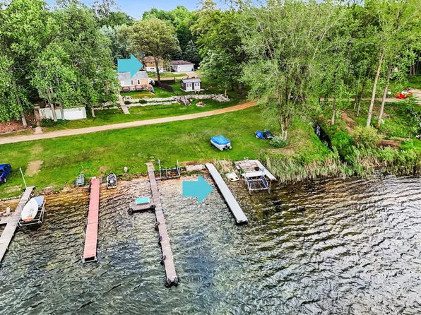 69193 Center St, Paw Paw, MI 49079
