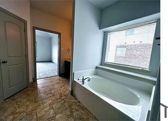 3002 Limestone Cir — Photo 28