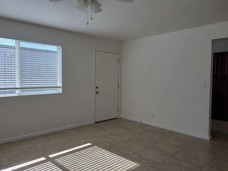 926 & 934 W 8th Pl — Photo 15