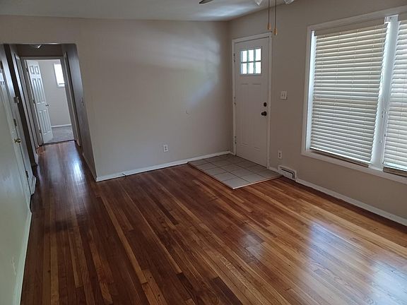 2nd image of 11208 Oakland Ave