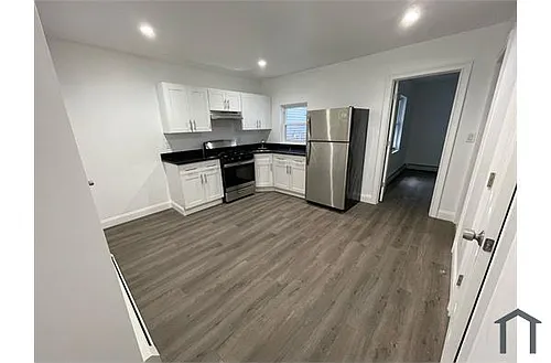 23 Jones Pl Photo 1