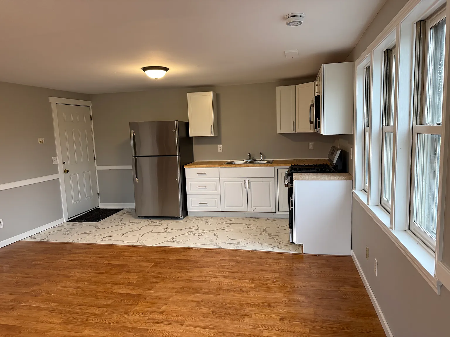 1 bed, 750 sqft, $1,050 — Photo 1