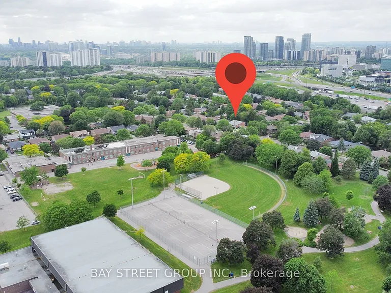 147 Roywood Dr #GROUND LOWER — Photo 29