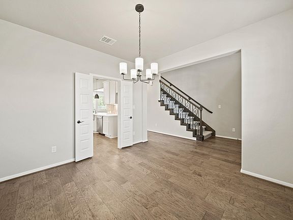 4th image of 298 Peninsula Point Dr
