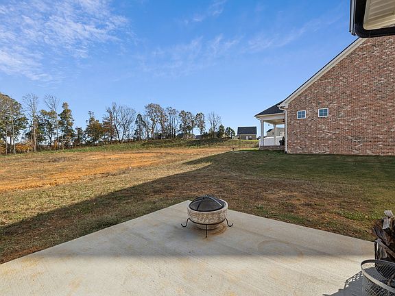 2nd image of 1166 Amber Hills Dr