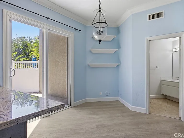 26201 Sunnyglen Ave — Photo 11