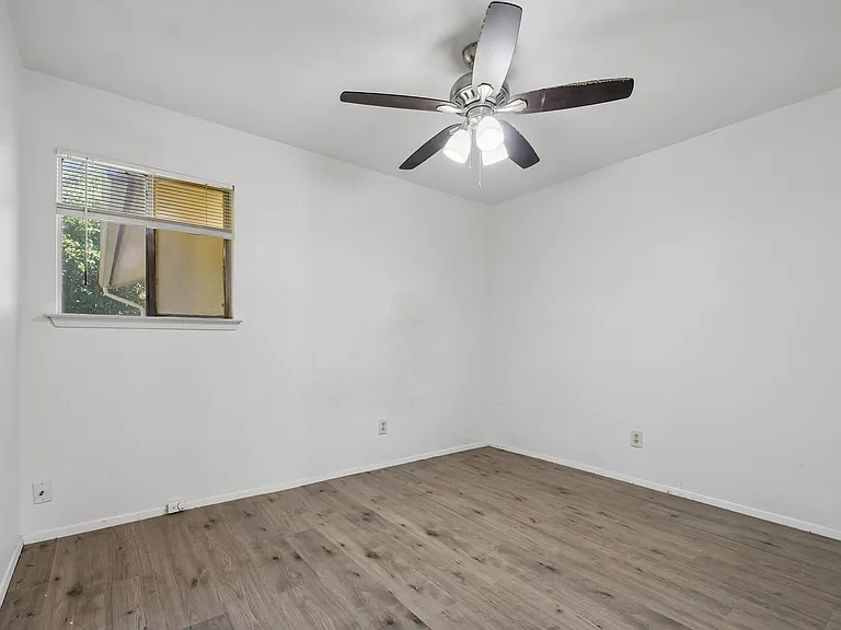 809 Sirocco Dr #A — Photo 21