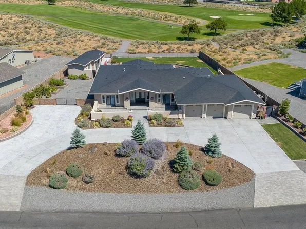 859 Desert Aire Dr SW, Mattawa, WA 99349
