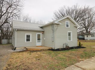 45 N Railroad St, New London, OH 44851