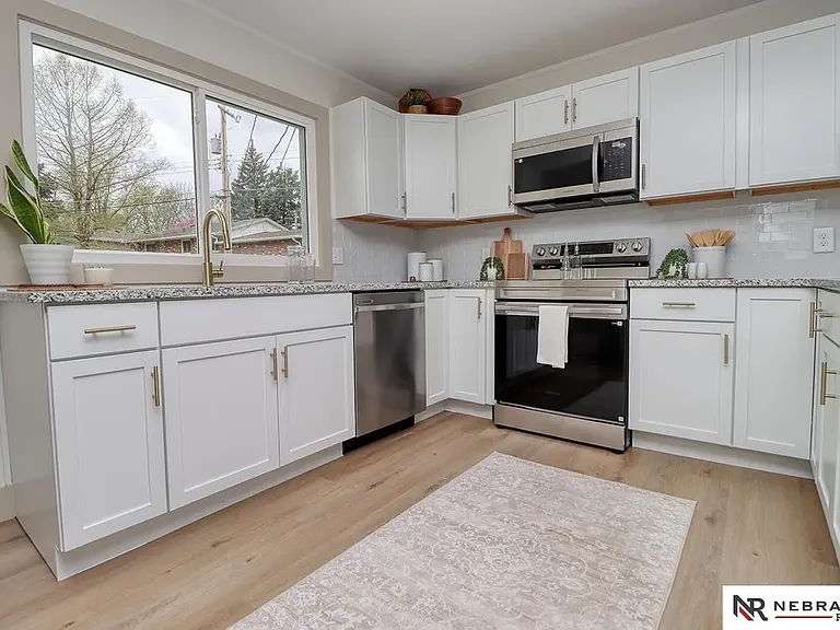8107 Beechwood Dr — Photo 20
