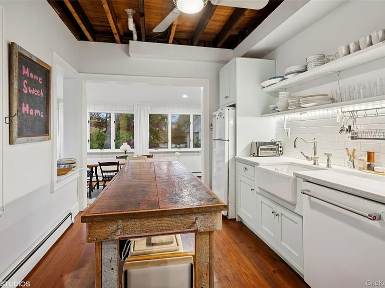 3725 Wickham Ave — Photo 10