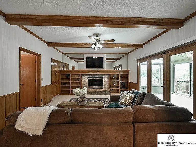 13442 Sherwood Ave — Photo 9