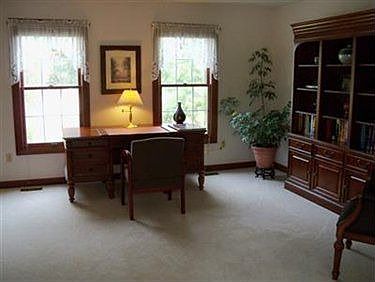 3rd image of 770 Silverberry Ln