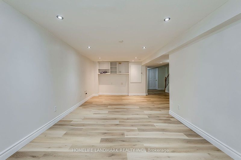 Oakville Townhouse for rent - 4 Bedrooms — photo 29