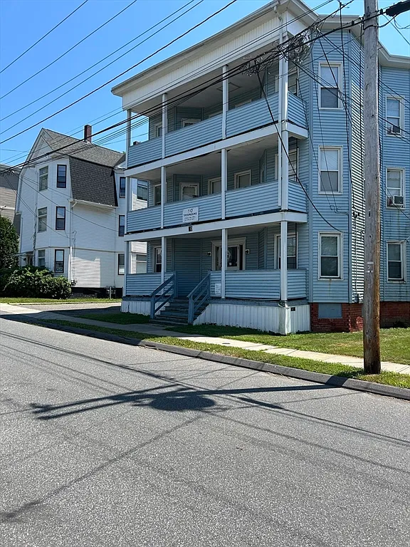 2 bed, 1000 sqft, $1,800 — Photo 2