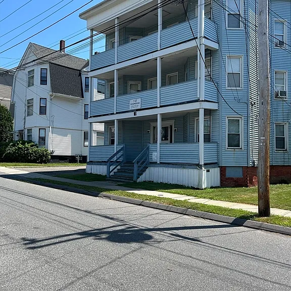 80 Cochran St #3L — Photo 2