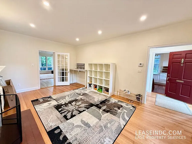 4825 Butterworth Pl NW — Photo 11