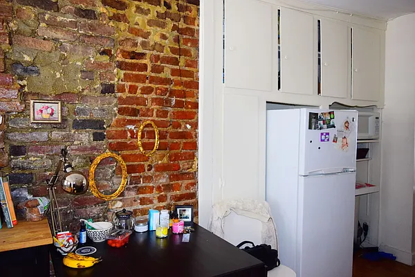 Rented by Compass | media 32