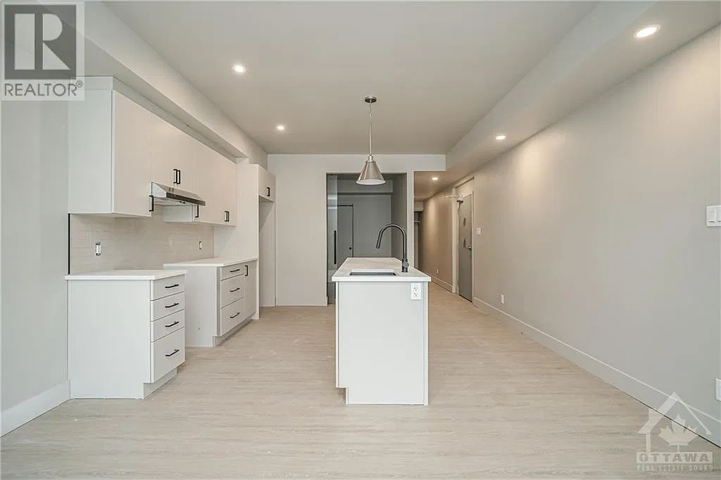260 Armstrong St — Photo 2