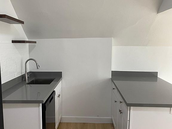 3rd image of 535 N 200 W