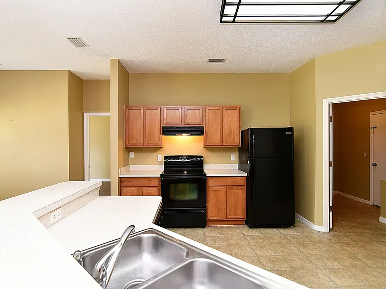 48 Pickering Dr — Photo 12