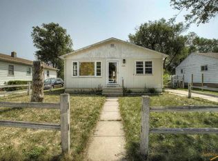 820 Halley Ave, Rapid City, SD 57701