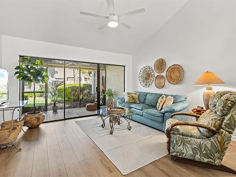 5354 Myrtle Wood #50 — Photo 3