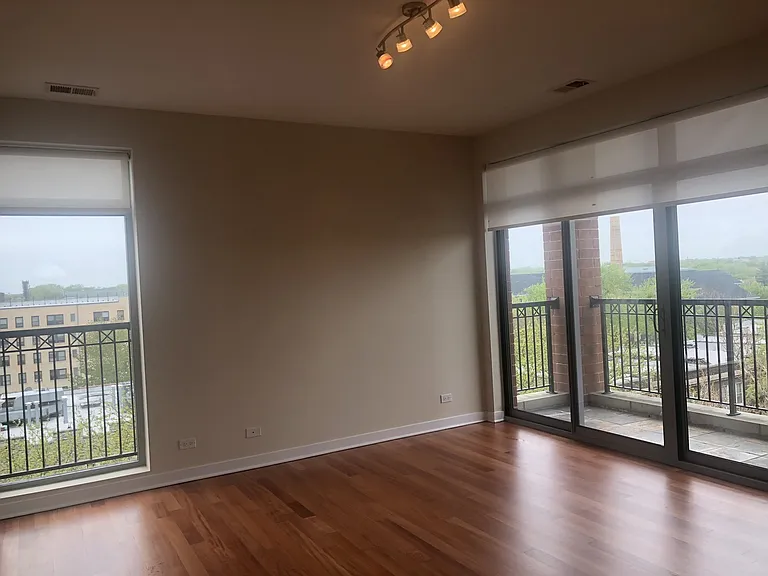 6957 N Greenview Ave #4B — Photo 5