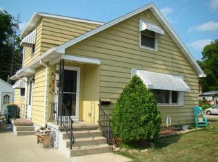 222 Francis Ct, Beaver Dam, WI 53916