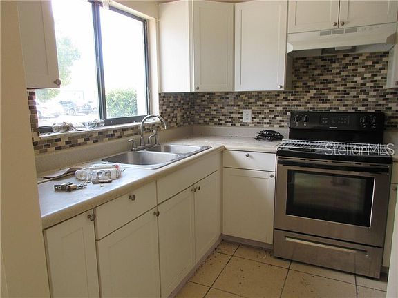 3rd image of 111 Michelle Ln APT A