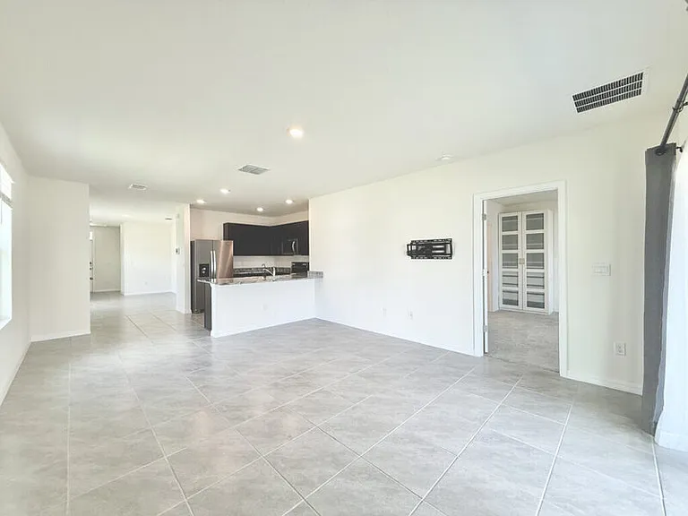 5699 Chorleywood Ln — Photo 12