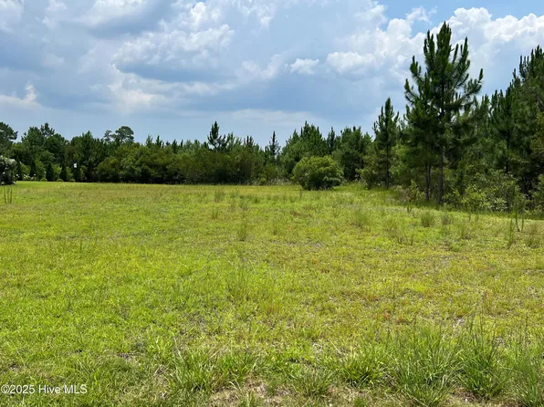 8388 S Shoreside Way NE, Leland, NC 28451