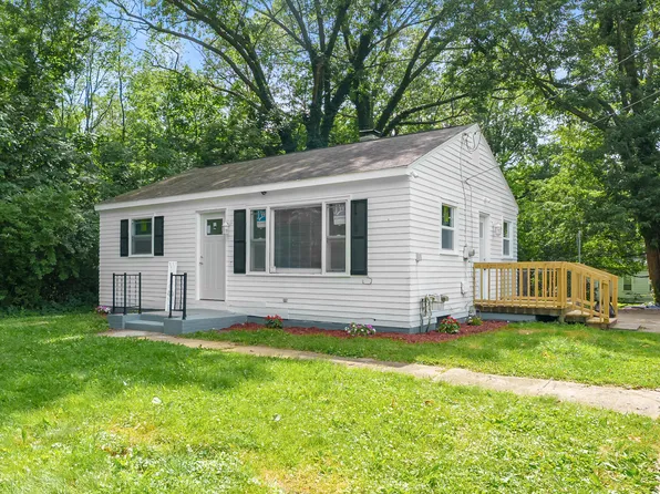 1301 Colgrove Ave, Kalamazoo, MI 49048