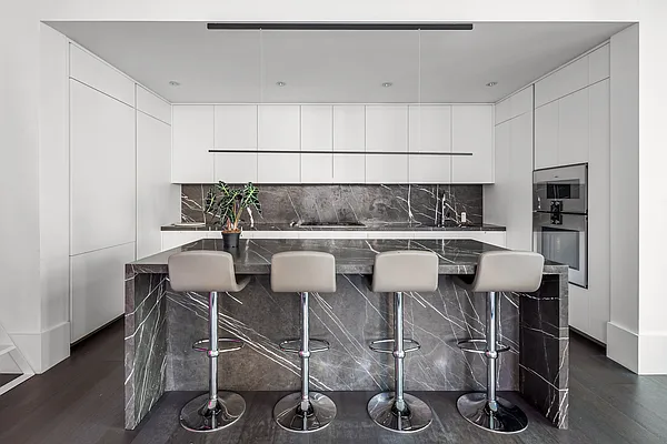 Sold by Casa Blanca Real Estate | media 34