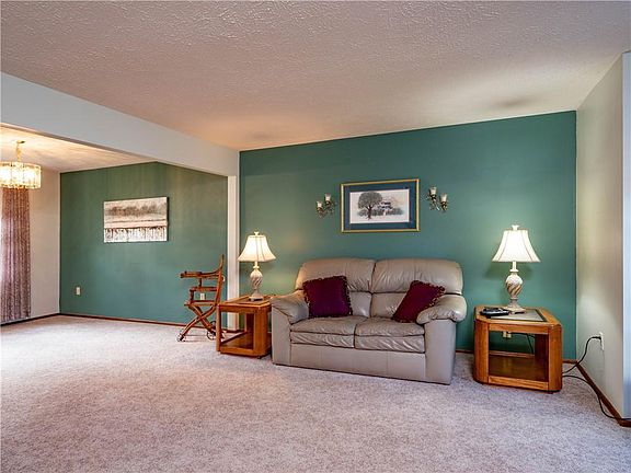 5th image of 191 Haskins Ln N