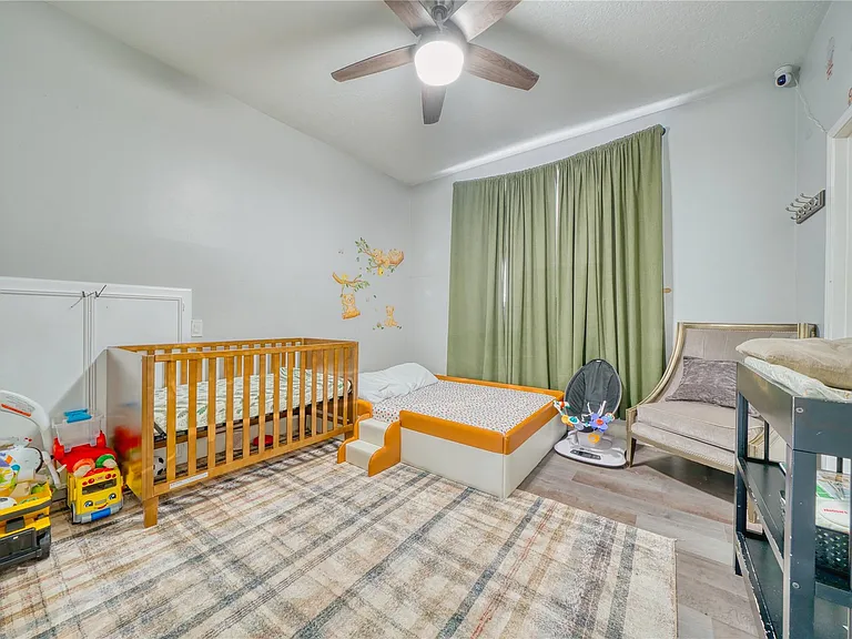 7606 Portal Dr — Photo 17