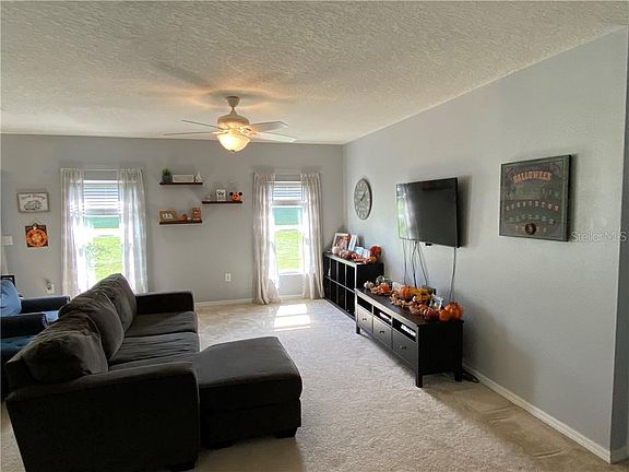 4th image of 167 Tanager St