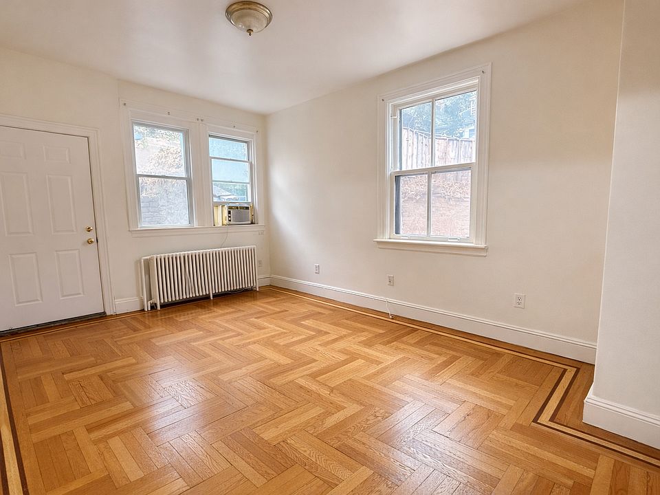 1st image of 3461 Irwin Ave APT 1