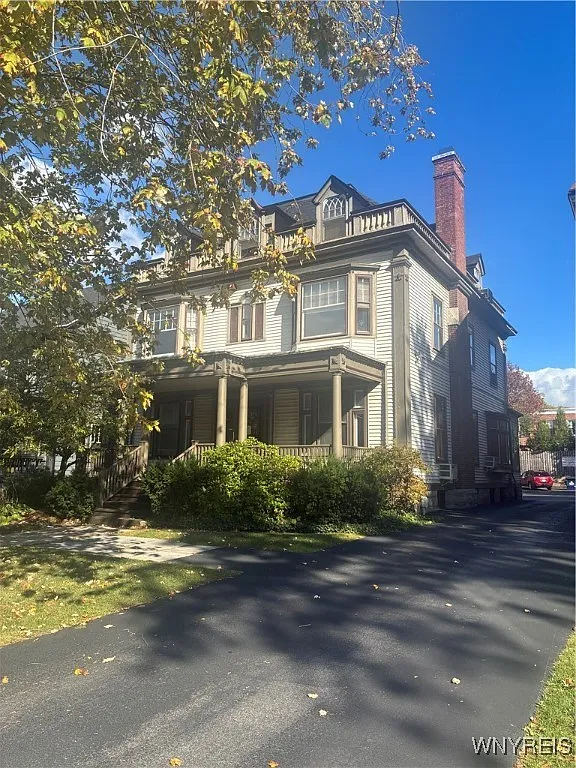 343 Elmwood Ave photo 1