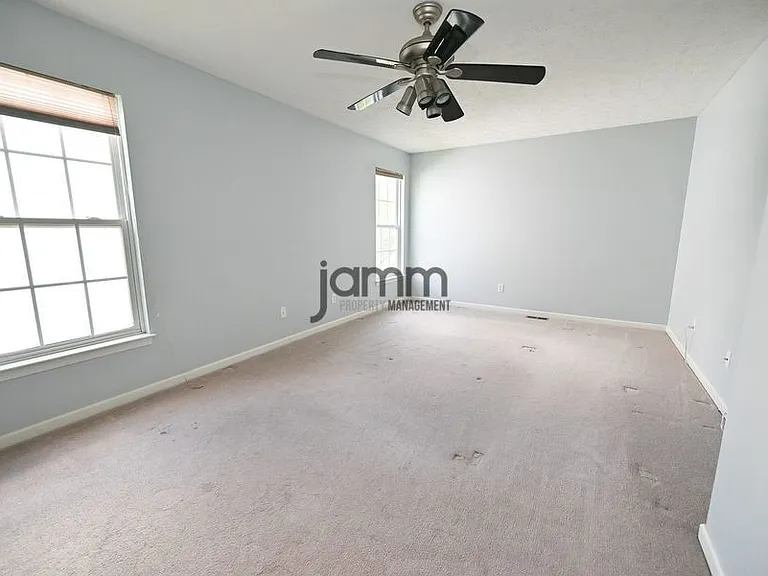 8728 Breckenridge Oval — Photo 20