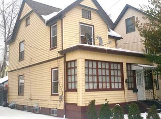 8 Washington Pl, Garfield, NJ 07026