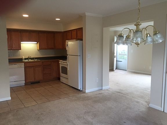 2nd image of 1344 Hibbard Dr #H-1