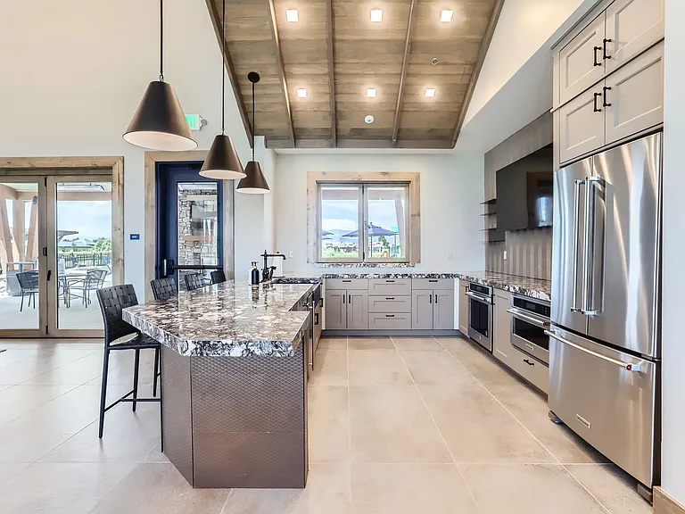 2867 Bear Springs Cir — Photo 46