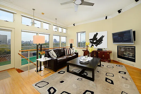 Sold by Corcoran | media 7