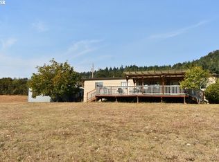 414 Eagle Valley Rd, Oakland, OR 97462