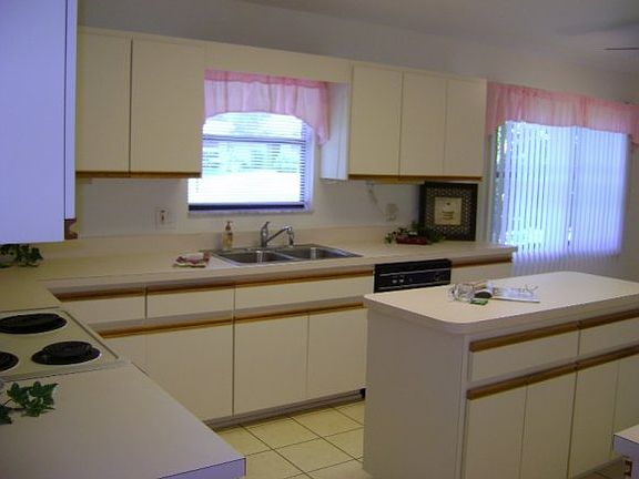 3rd image of 6205 W Weston Dr