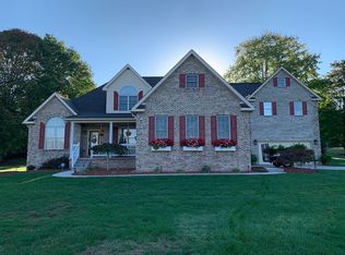 105 Hemlock Cir, Beaver, WV 25813